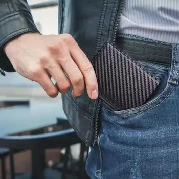 Ultra‑Thin Carbon Fiber Men’s Long Multi‑Card Zipper Wallet™