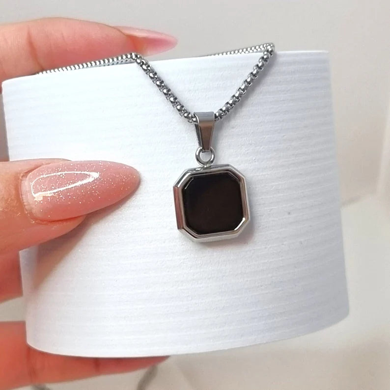 SecretSnap™ Heat-Activated Hidden Photo Necklace